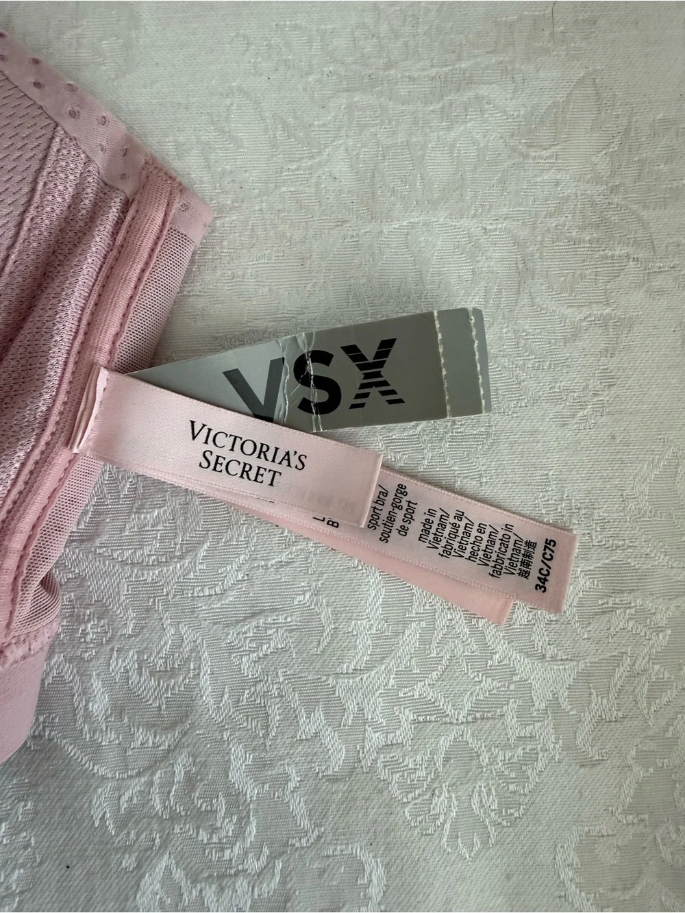 Victoria's Secret Pink Seamless Perforated Sports Bra